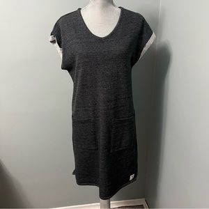 ROOTS knit sweater dress women’s size XS shirt sleeve cozy casual minimalist